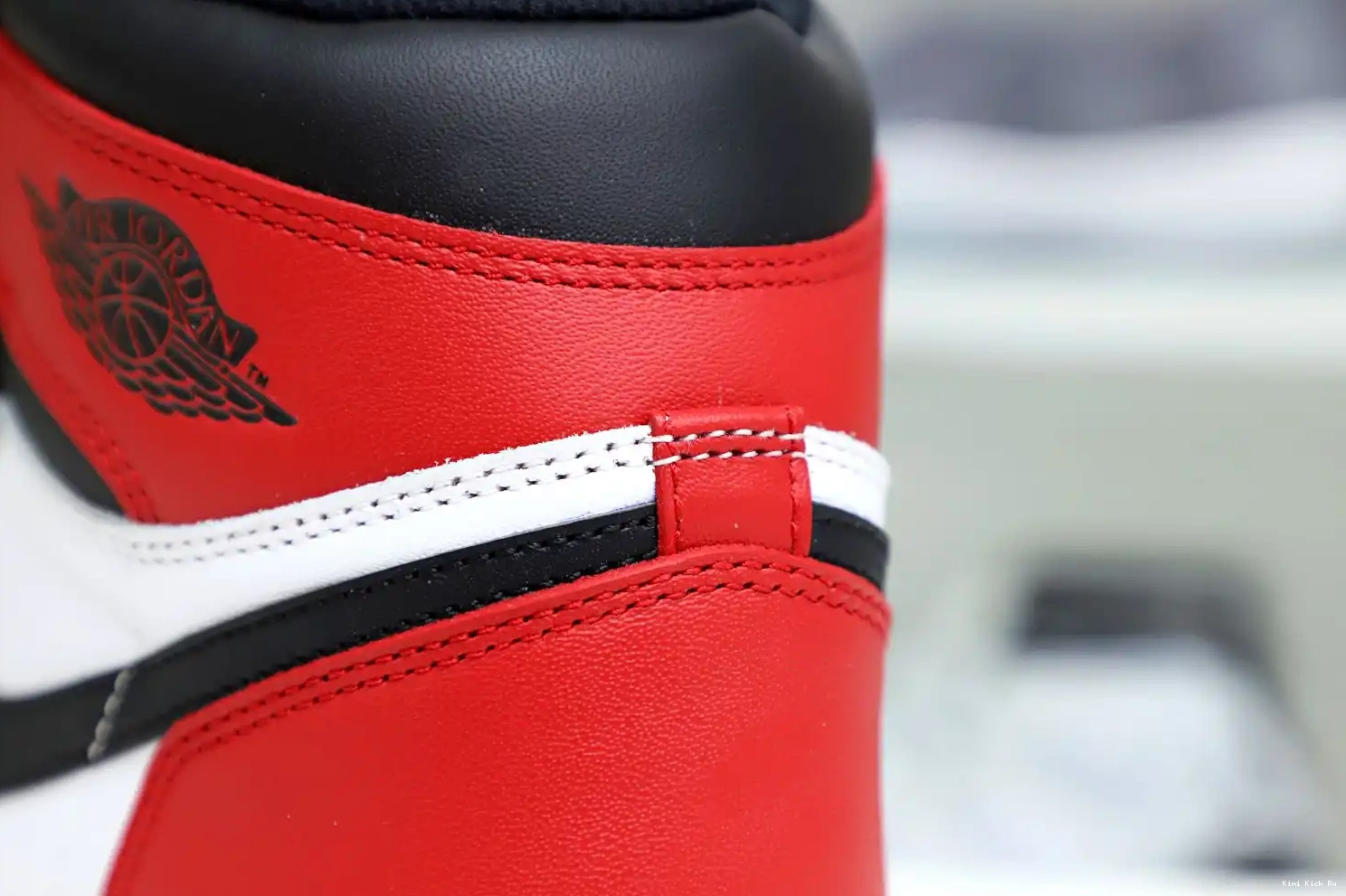 Air Jordan Retro 1 (2016) Kimikick Black Toe 0530